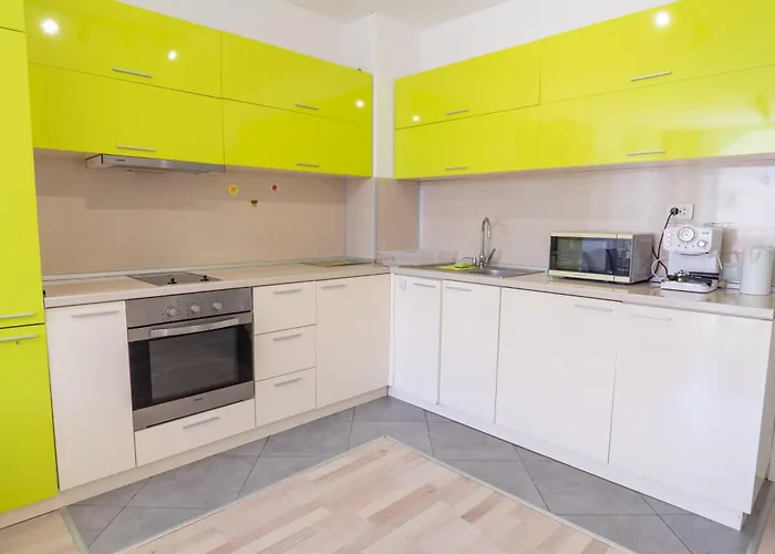 Sunny Flat With Pool Apartamento