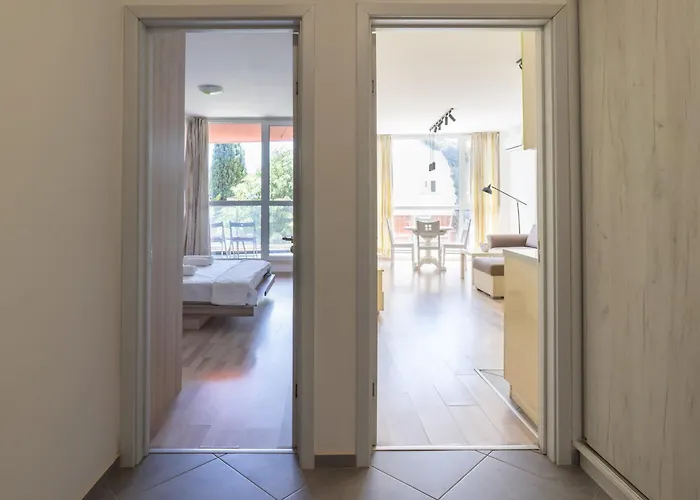 Apartamento Sunny Flat With Pool *