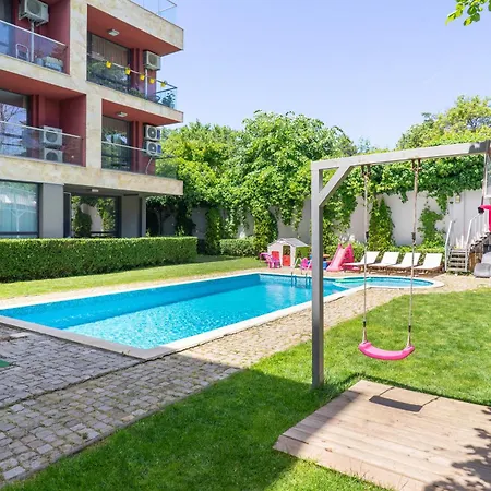 Daire Sunny Flat With Pool *